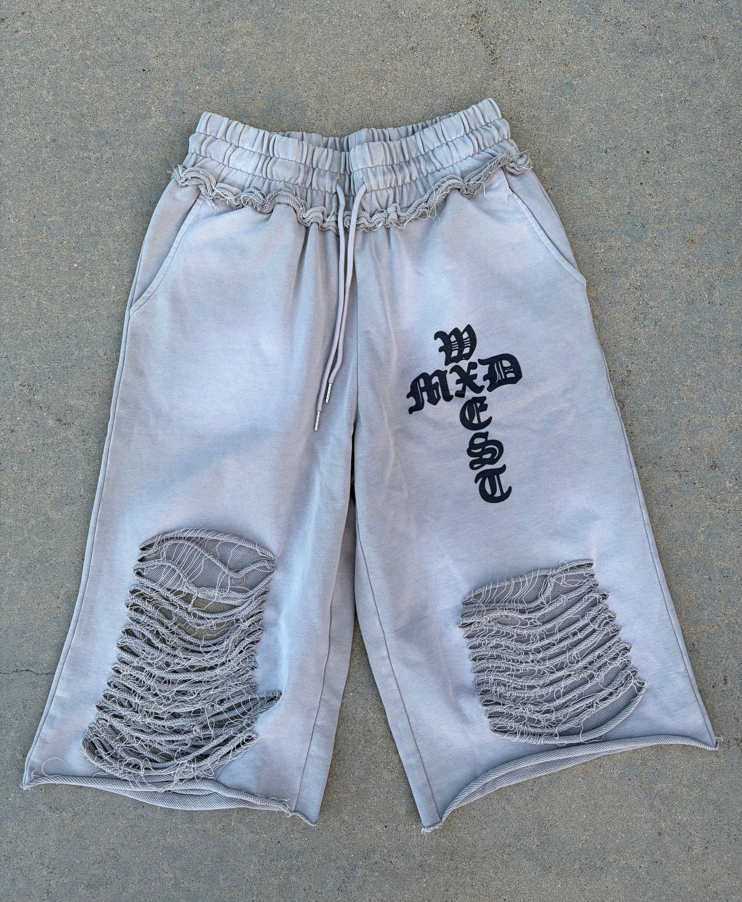 Grey and Black : 75% shorts